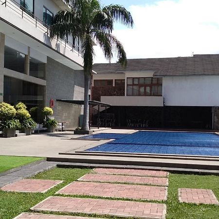 Novena Hotel Bandung เล็มบัง ภายนอก รูปภาพ